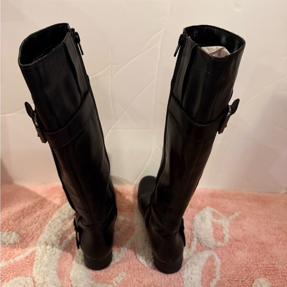 Leather Upper Nine West vintage America boots 5.5 leather upper, used condition - Picture 4 of 15